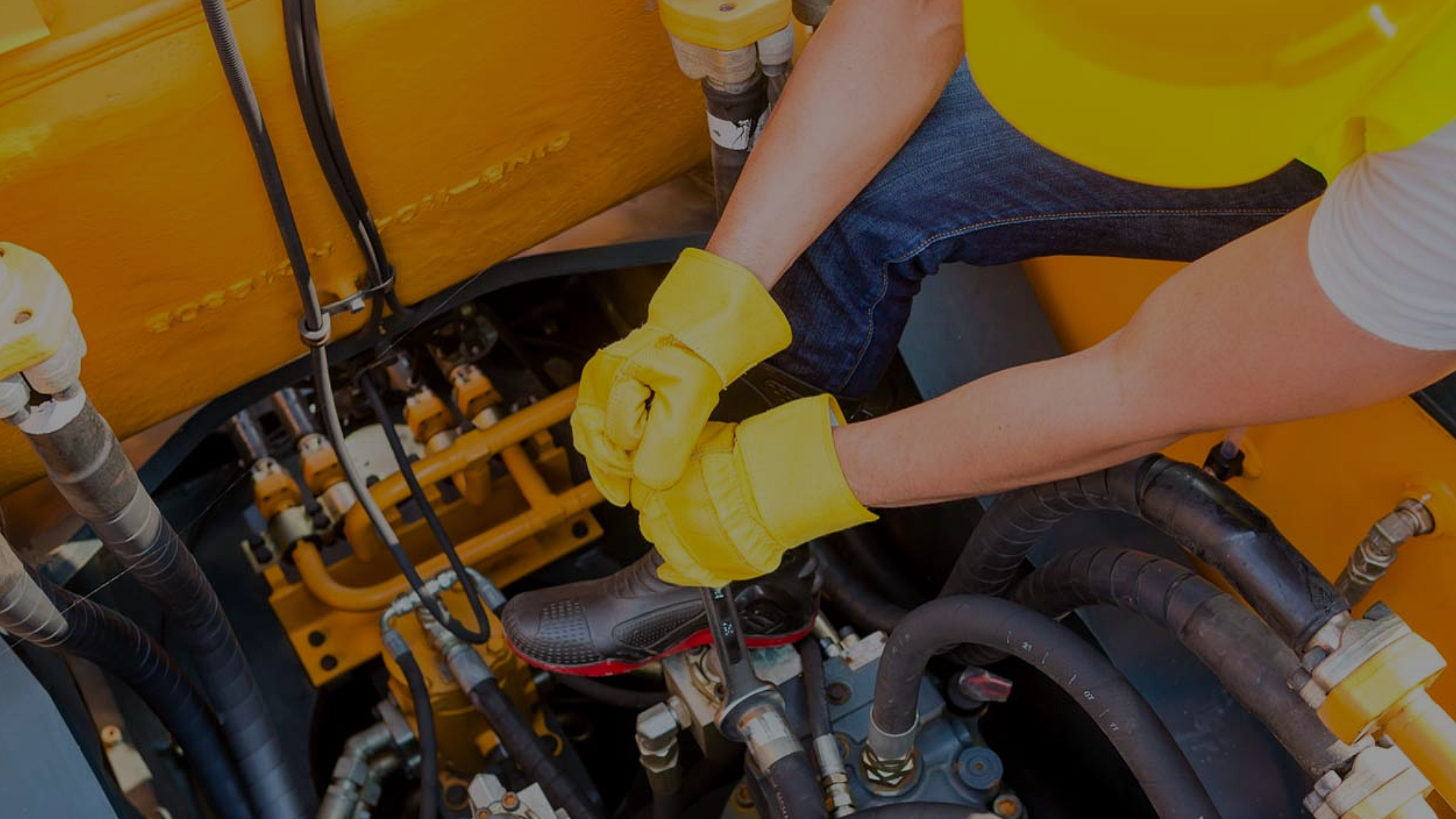 berkut iş makineleri, elbistan iş makineleri servisi, iş makinesi tamiri elbistan, iş makinesi bakım onarım, iş makinesi yedek parça, beko loder servisi, ekskavatör servisi